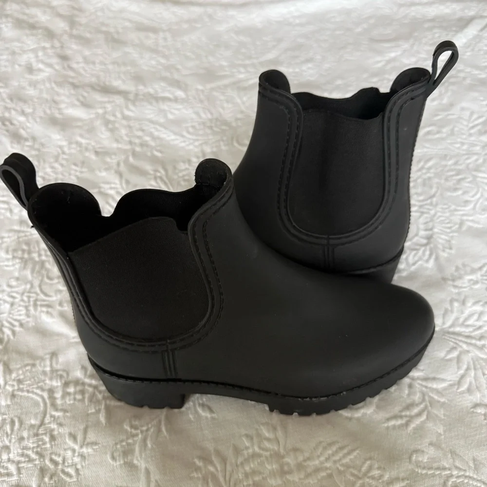 Jeffrey Campbell Black Cloudy Rain Rubber Ankle Boots Size 7